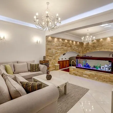 Spacious Santorini 2 Bedrooms Filos Private Jacuzzi Close To Amenities *